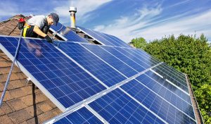 Service d'installation de photovoltaïque et tuiles photovoltaïques à Chaumontel